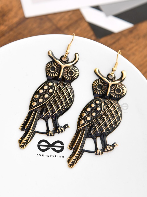 The Golden Chic Owls - A Dark Fantasy Collection