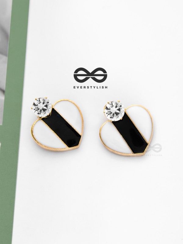 The Chic Valentine - Golden Heart Studs