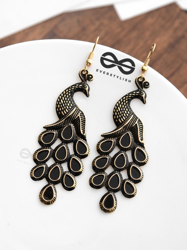 The Pleasant Peacocks - A Dark Fantasy Collection