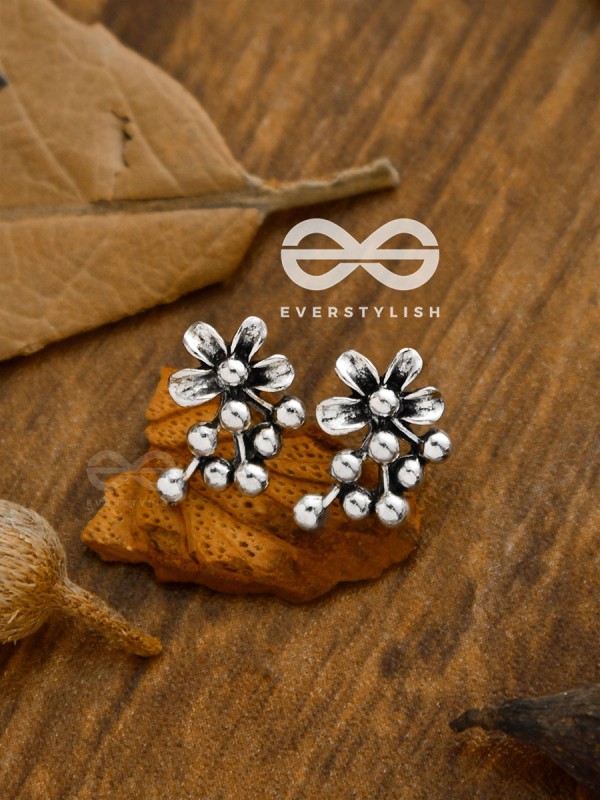 The Little Dotted Floral Studs - Tiny Trinket Earrings