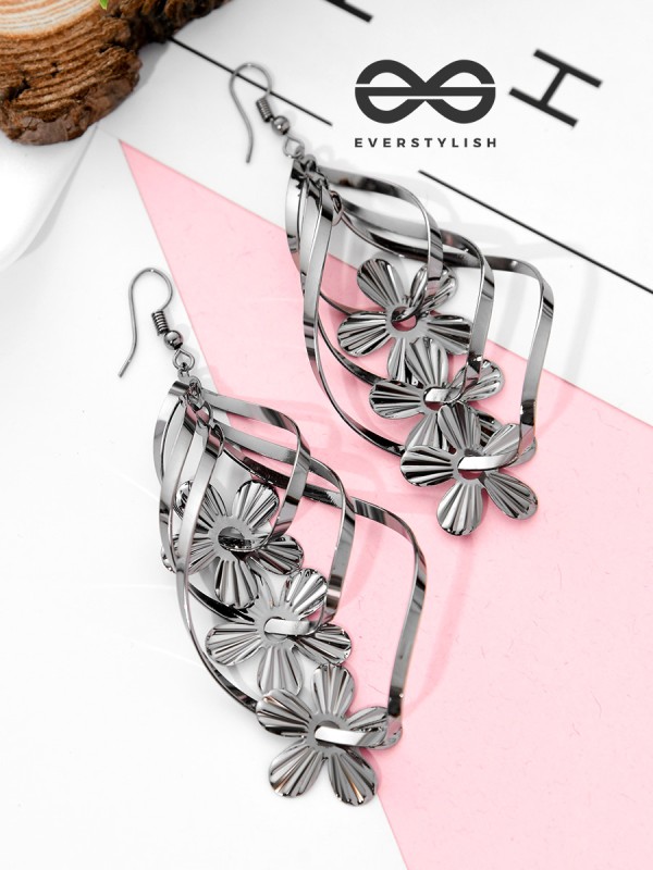 The Dark Intertwined Florals - Casual Daily-wear Danglers