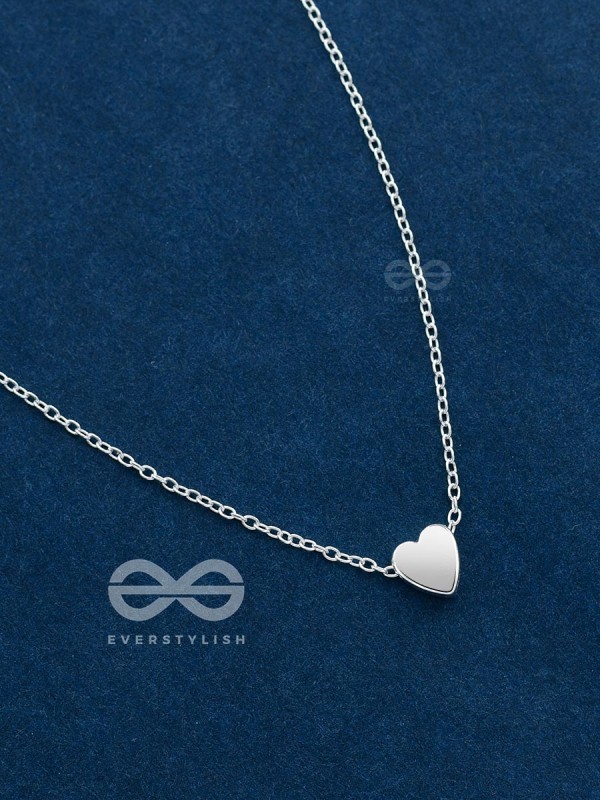 The Dainty Heart Neckpiece - Silver