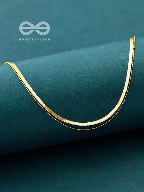 The Woman of Elegance - Golden Multilayered Neckpiece