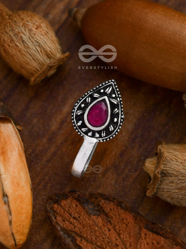 The Intricate Droplets - Embellished Non-pierced Nosepin (Ruby Red)