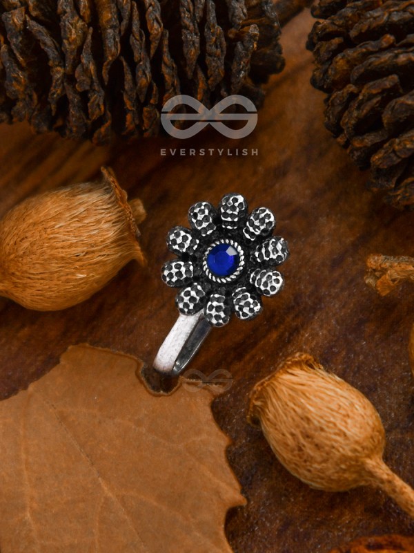 The Floral Fantasy - Embellished Non-pierced Nosepin (Sapphire Blue)