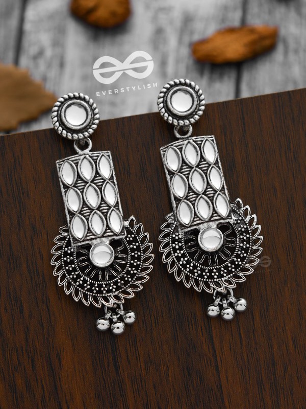 The Studded Artistry - (Droplet White) - The Embellished Oxidised Collection