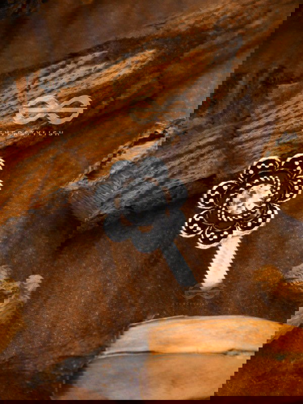 The Floral Delight - Embellished Non-pierced Nosepin (Shimmery White)