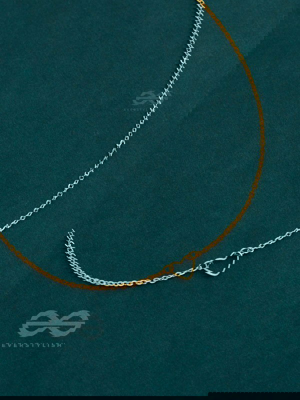 The Little Dainty Heart - Golden Neckpiece With Anti-Tarnish Coating