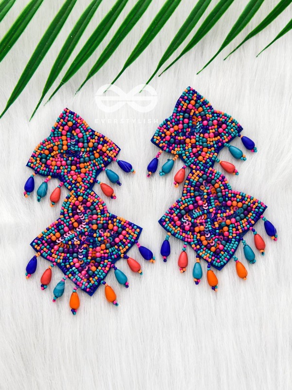 THE ROYAL GLAMOUR - EMBROIDERED PEARL STATEMENT EARRINGS ( MULTICOLOR)