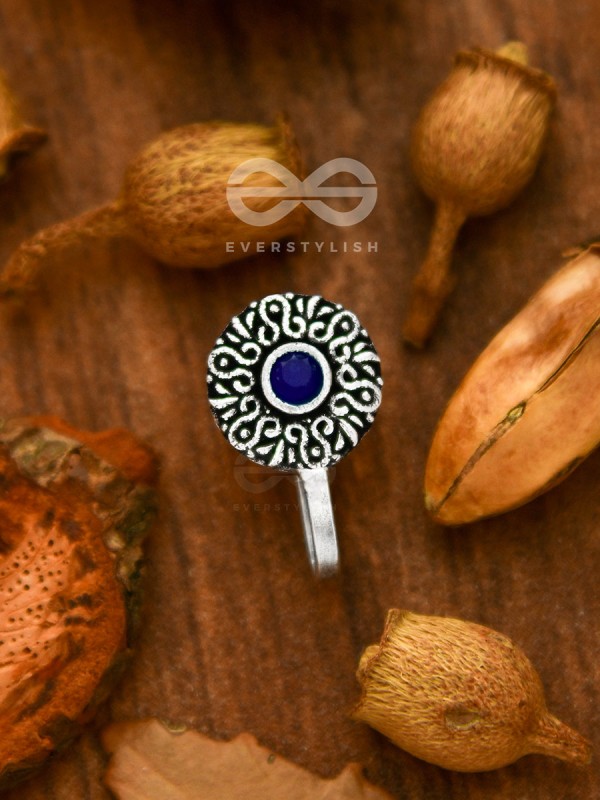 The Noble Motifs - Non-Pierced Boho Nosepin (Sapphire Blue)