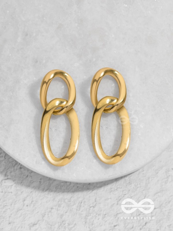 Delicate Interwined Gold Chain Dangler Earrings