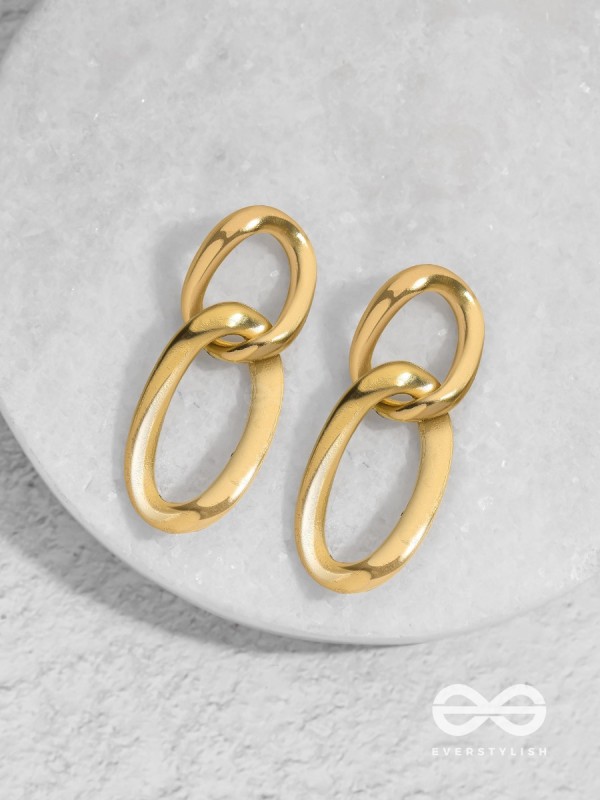 Delicate Interwined Gold Chain Dangler Earrings