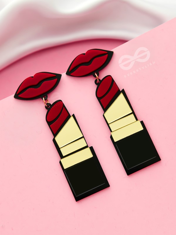 Baby I'm a Heartbreaker - Chique Statement Earrings