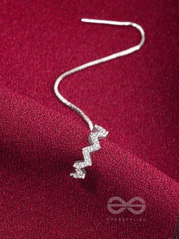 The Sparkling Swerve- Silver Earcuff Chain (One ear)