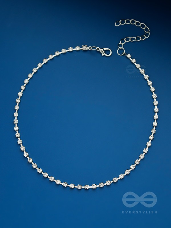 Elegance around my Neck - Silver Statement Neckpiece