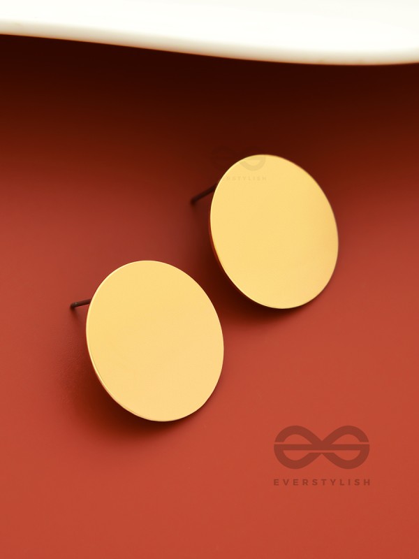 Mirror Reflection - Casual Golden Studs