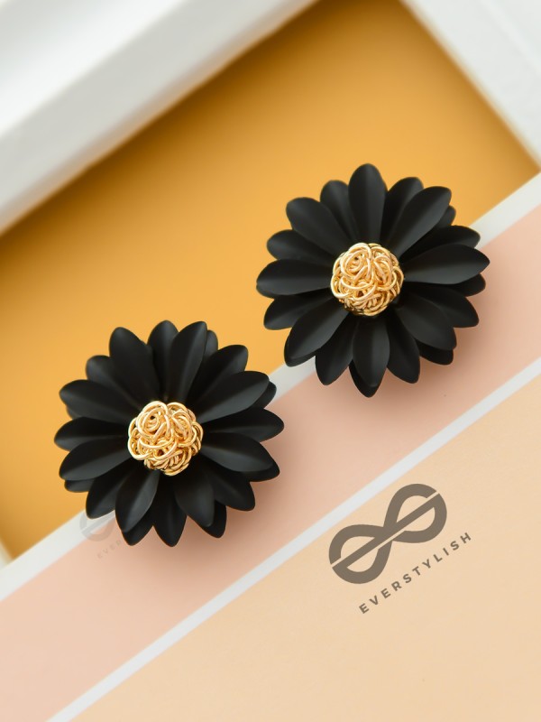 BLOOM IN DARKNESS - Statement Stud Earrings