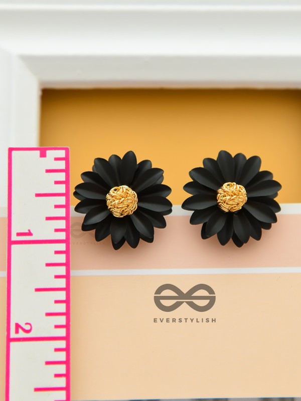 BLOOM IN DARKNESS - Statement Stud Earrings