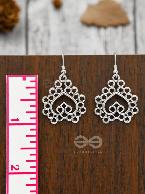 Queen of Hearts - Tiny Trinket Earrings