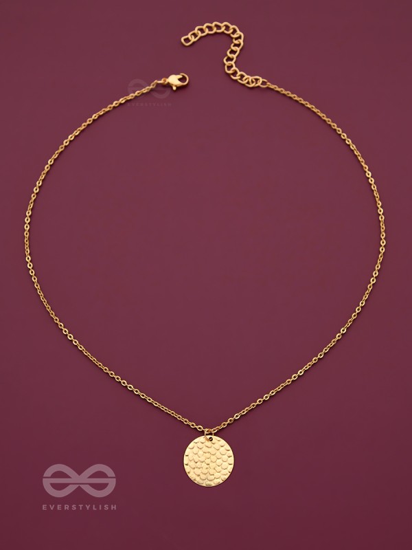 I'm A Magnificent Mirage - Golden Casual Neckpiece With Anti-Tarnish Coating 