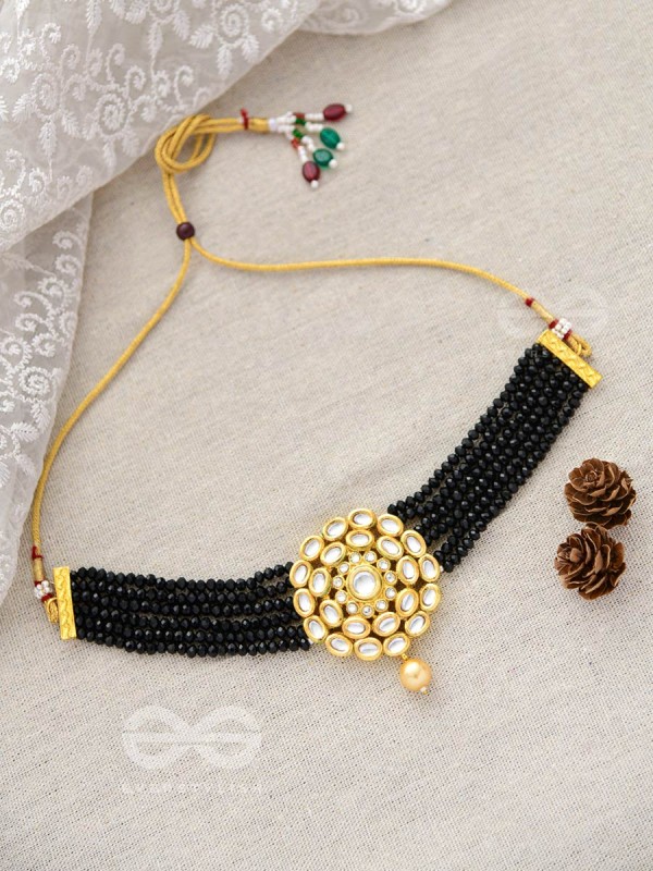 ROYALTY OF THE SULTANATE - SET OF CHOKER AND EARRINGS (Black)