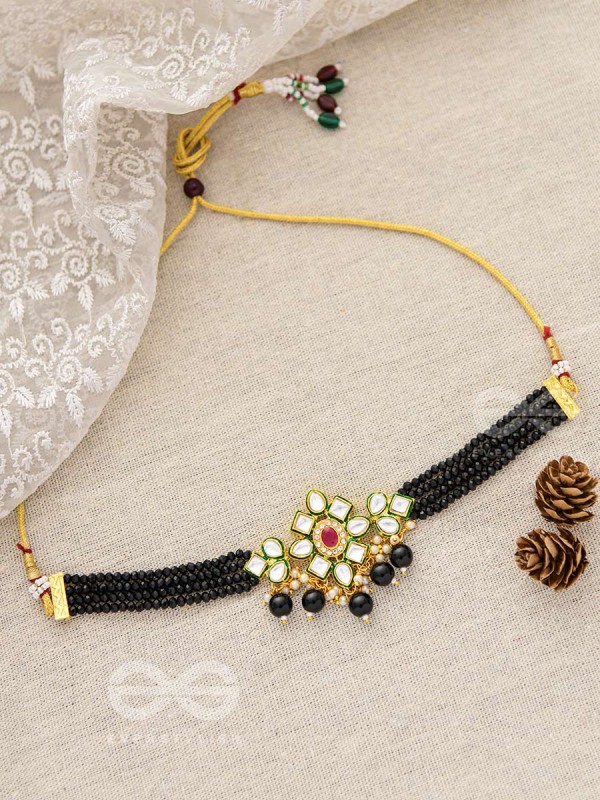 The Magical Mystique - Set of Statement Earrings and Choker (Black)