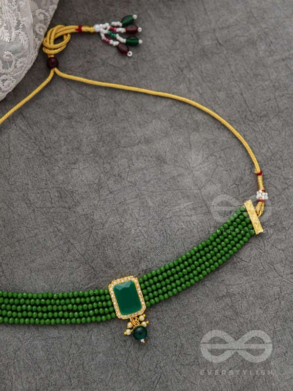 The Mystical Magnificence - Set of Statement Choker And Earrings (Forest Green)