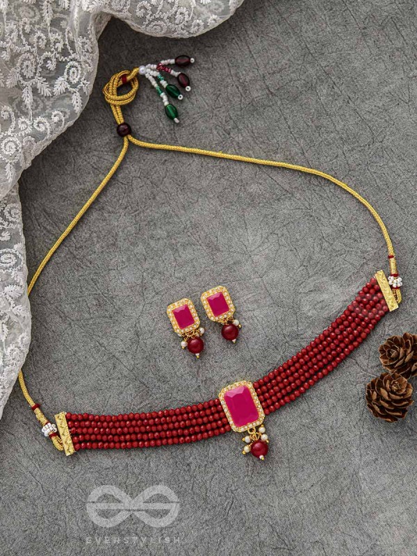 THE MYSTICAL MAGNIFICENCE - SET OF STATEMENT CHOKER AND EARRINGS (BERRY RED)