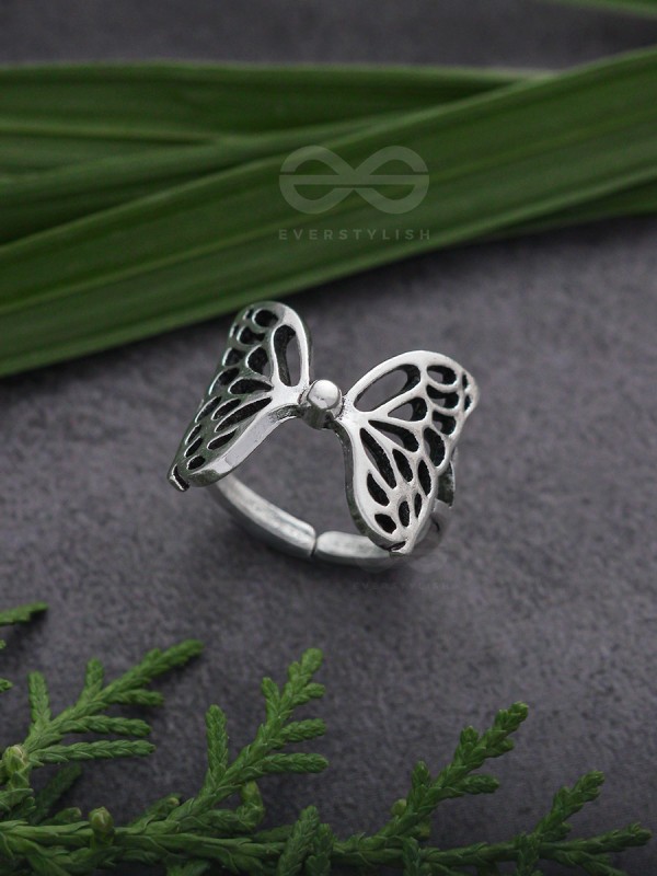 Butterfly Wings Fly Away - Oxidised Adjustable Ring