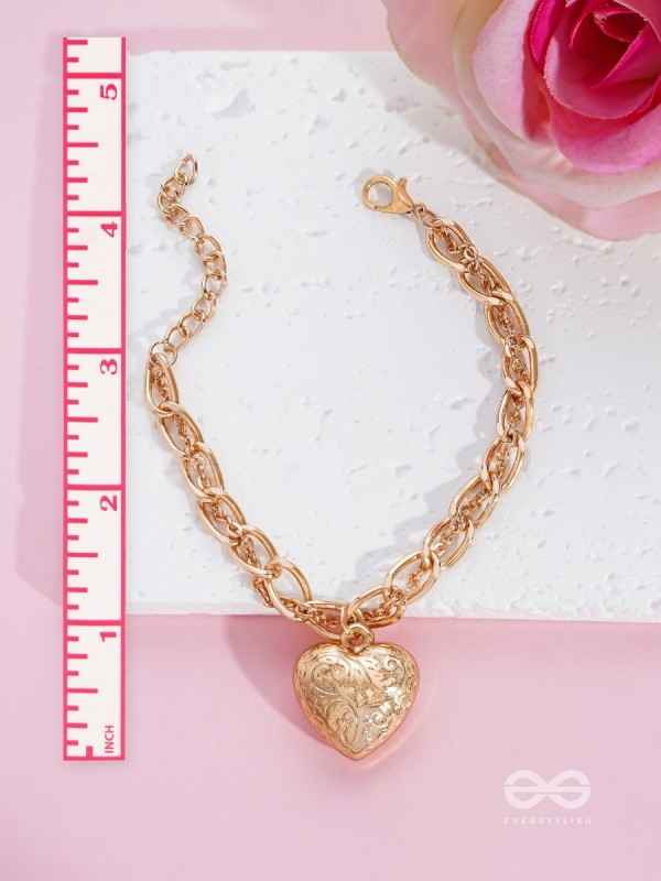The Heart of Art- Layered Golden Bracelet
