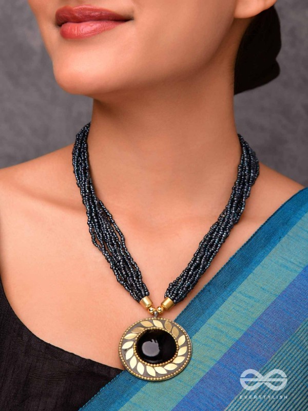 The Timeless Elegance- Beautiful Beaded Neckpiece (Black)
