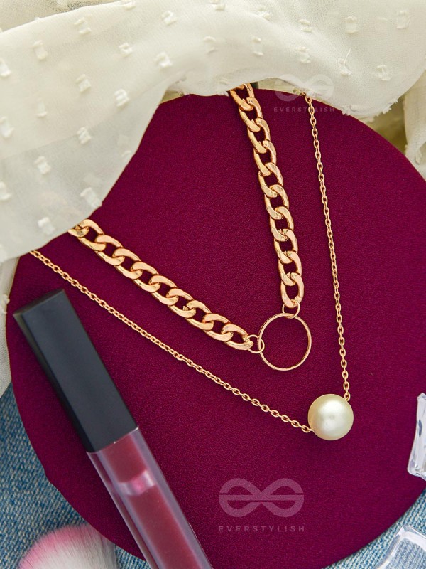 The Epitome of Elegance- Layered Pearl Neckpiece
