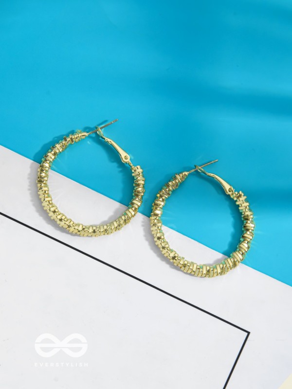 Intertwined Rims- Textured Golden Hoops
