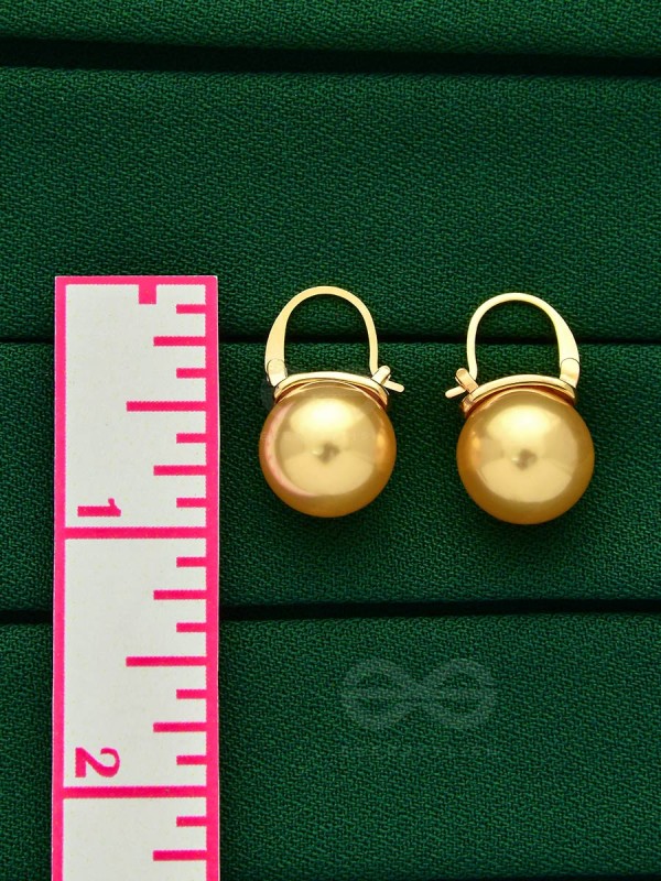Tears of Mermaid- Golden Pearl Earrings