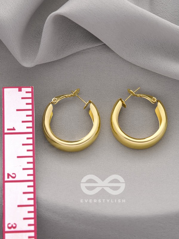 Twinkling Orbits- Golden Hoop Earrings