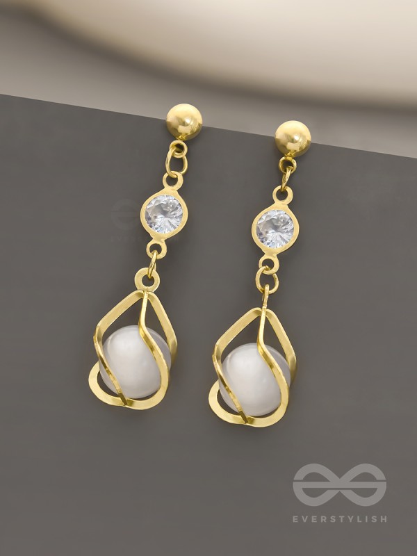 Twirling Vines- Golden Pearl Earrings