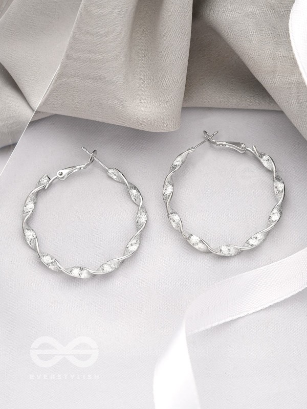 The Ruffled Ring- Minimalist Silver Hoops