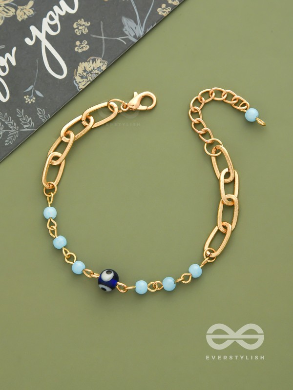 Star of the Show- Evil Eye Stone & Beads Studded Golden Bracelet