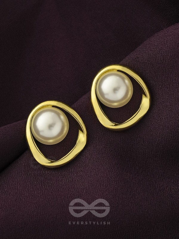 The Moon Orbit- Golden Pearl Earrings