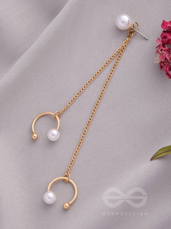 The Flipped Smile- Golden Pearl Ear Cuff (Single Ear)