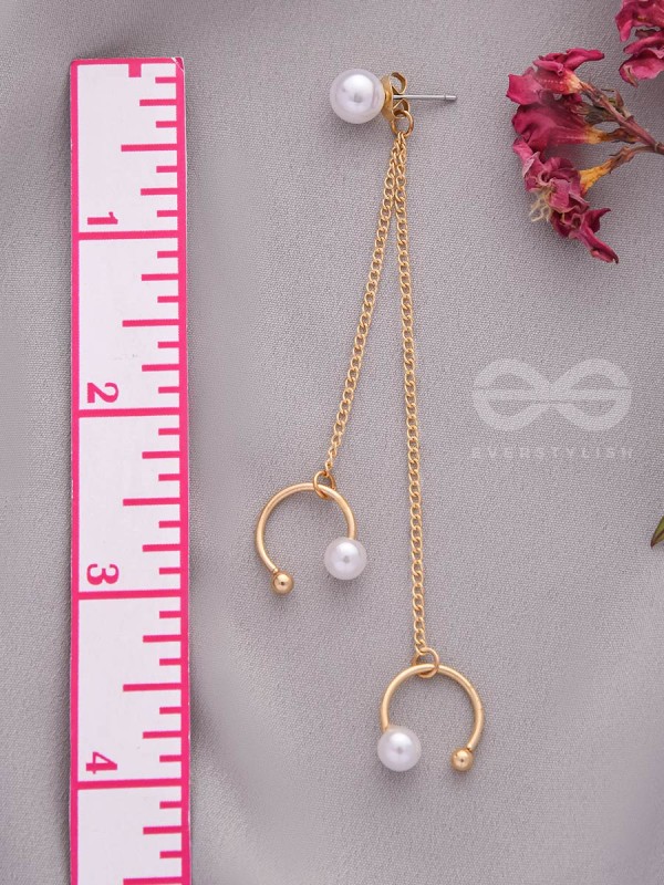 The Flipped Smile- Golden Pearl Ear Cuff (Single Ear)