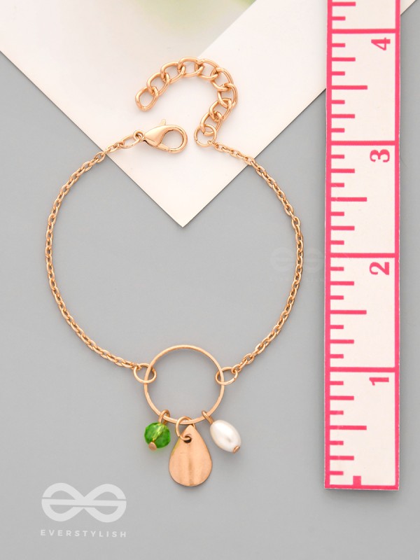 The Trinity Ring- Elegant Golden Bracelet