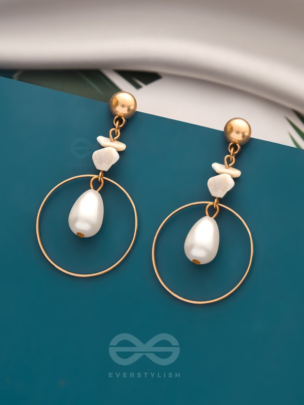 The Lord of the Rings- Golden Pearl Earrings