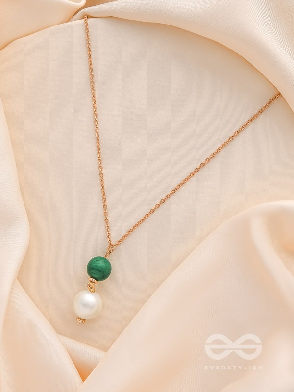 Flora N Fauna- Golden Pearl Necklace With Anti-Tarnish Coating 