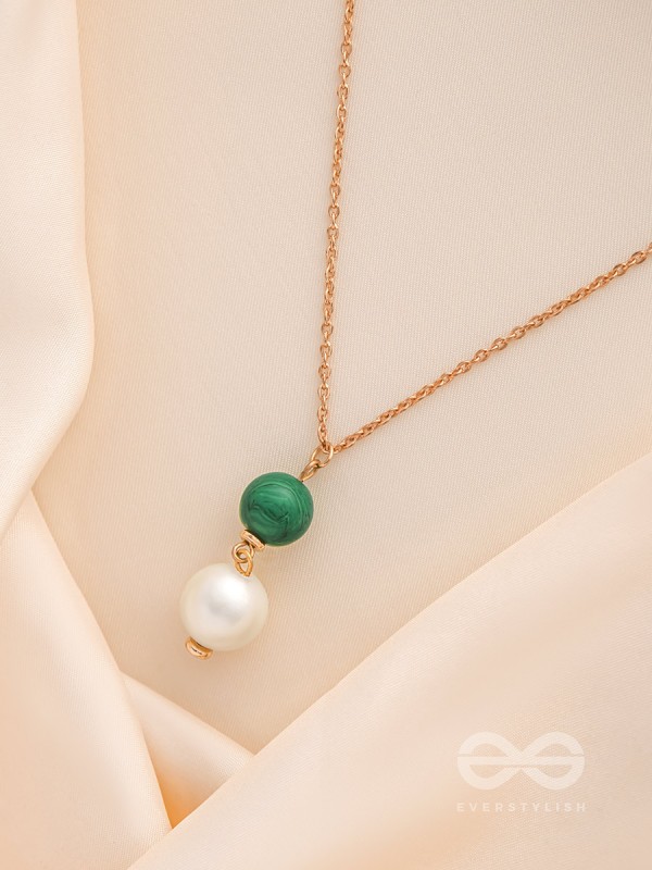 Flora N Fauna- Golden Pearl Necklace With Anti-Tarnish Coating 