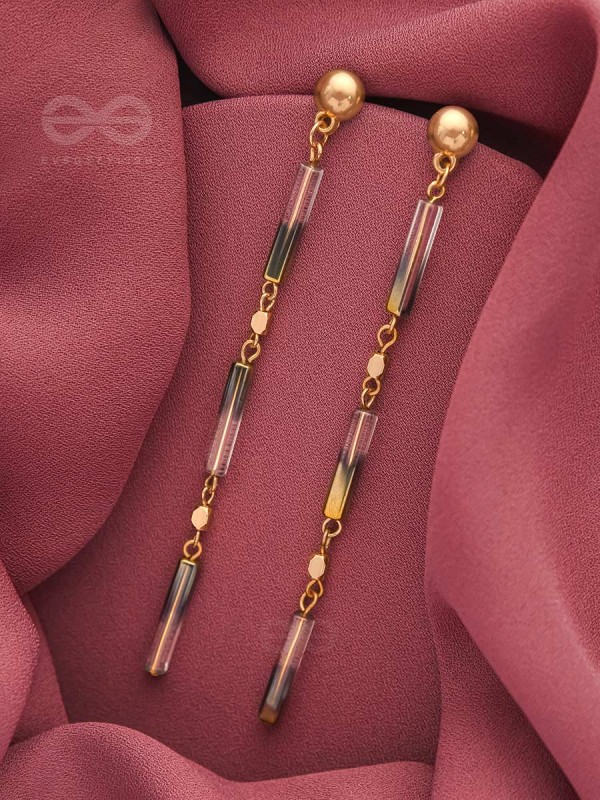 Day In, Day Out-Golden Resin Earrings (Ivory White and Lead Black)