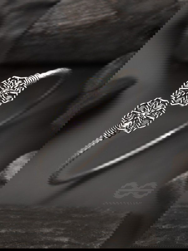 Misty Snowflakes- Oxidised Bangle Bracelet