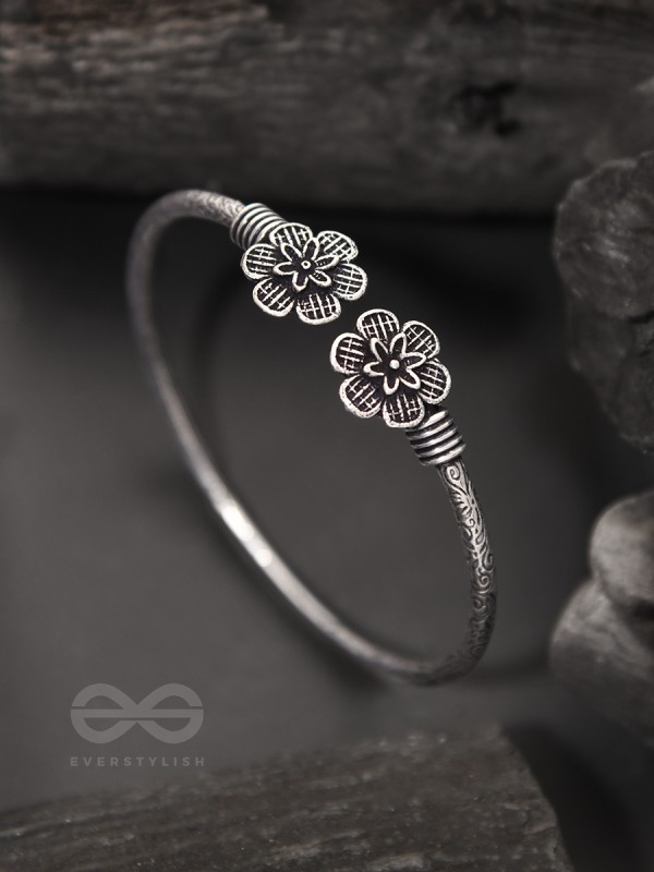 Fancy Florets - Oxidised Bangle Bracelet