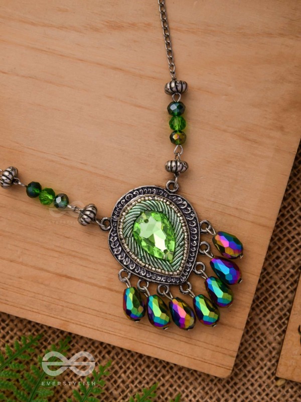 Peshana- The Gorgeous Trinket- Stone and Glass Beads Embroidered Necklace (Sheen Green)