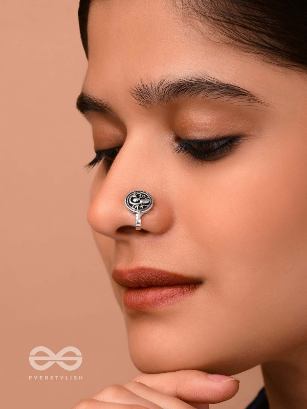 THE MAJESTIC AVIAN - OXIDISED NON-PIERCED NOSERING